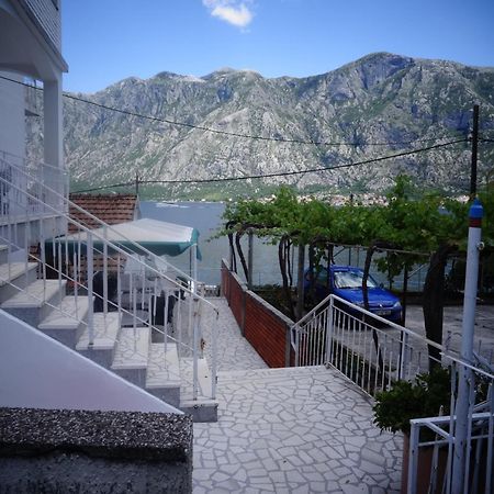Seaside Apartments And Rooms Kotor Exterior photo
