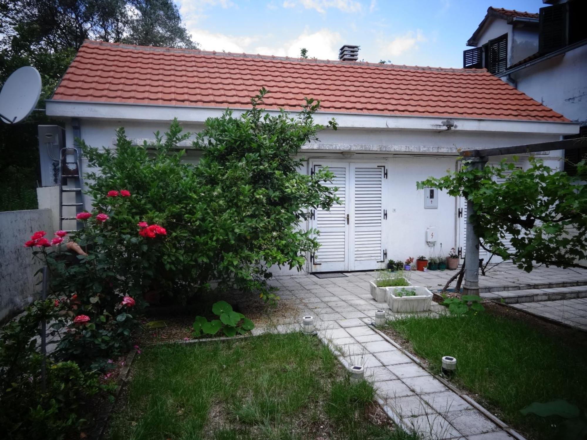 Seaside Apartments And Rooms Kotor Exterior photo