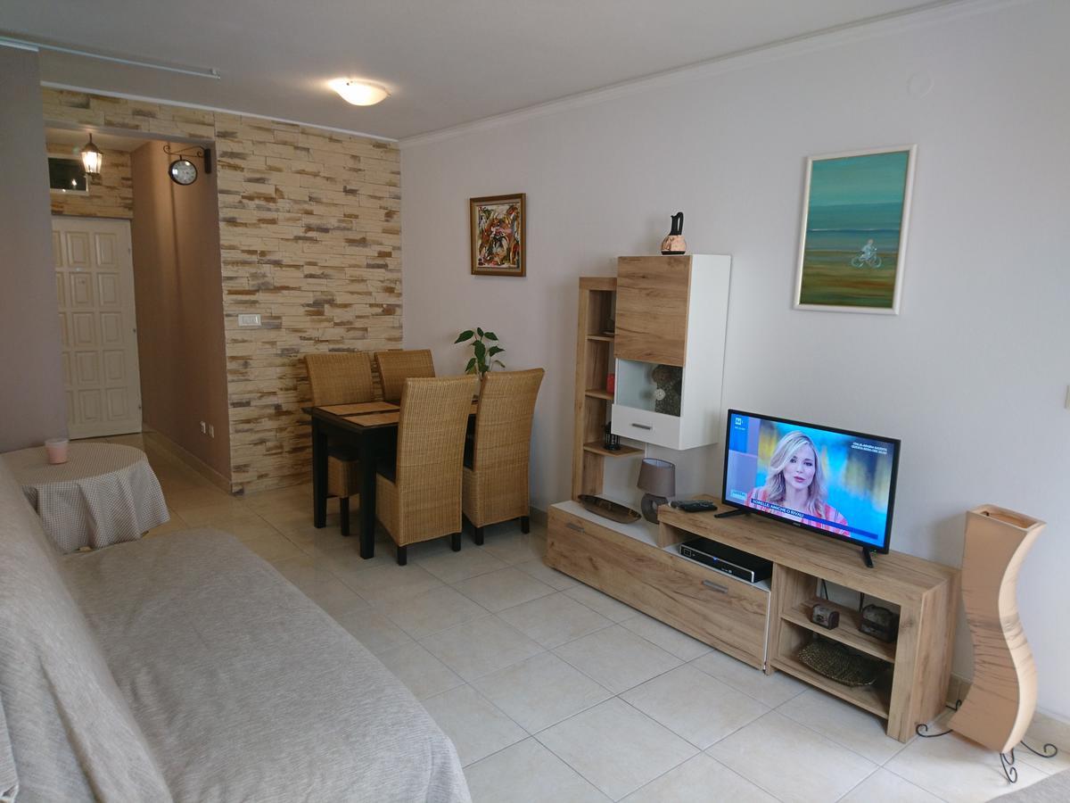 Seaside Apartments And Rooms Kotor Exterior photo